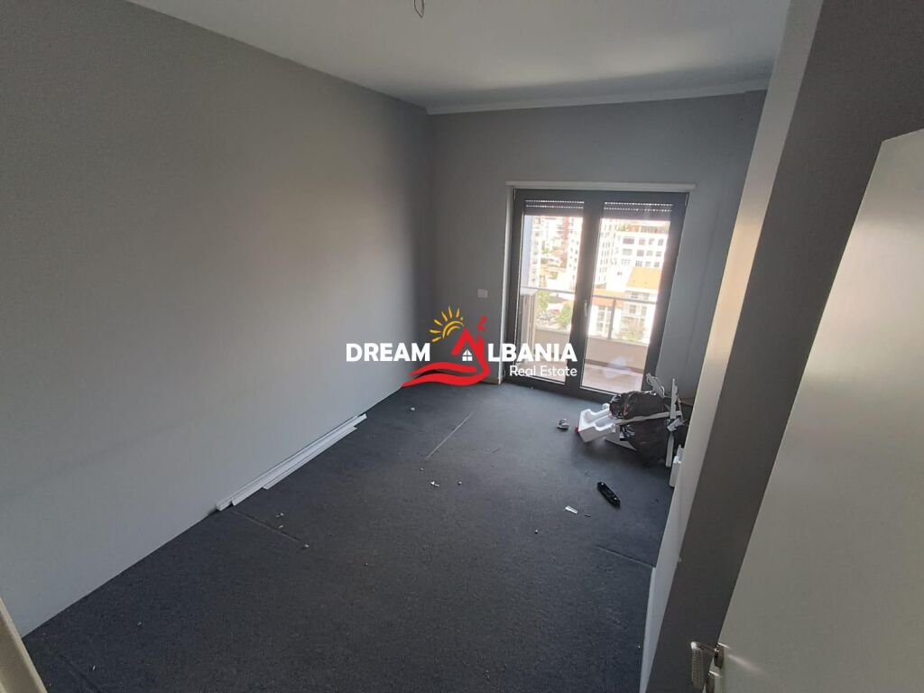 Business Premises for Rent at Zogu i Zi (ID 42611542)