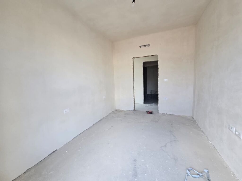 Apartament 2+1 ne Shitje Prane Fushes ne Ali Dem