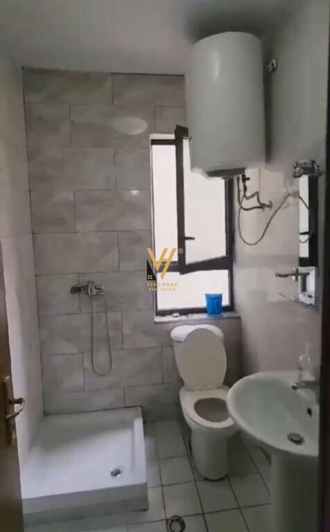 SHITET APARTAMENT 2+1+2+BLK TE PALLATI ME SHIGJETA 200.000 EURO