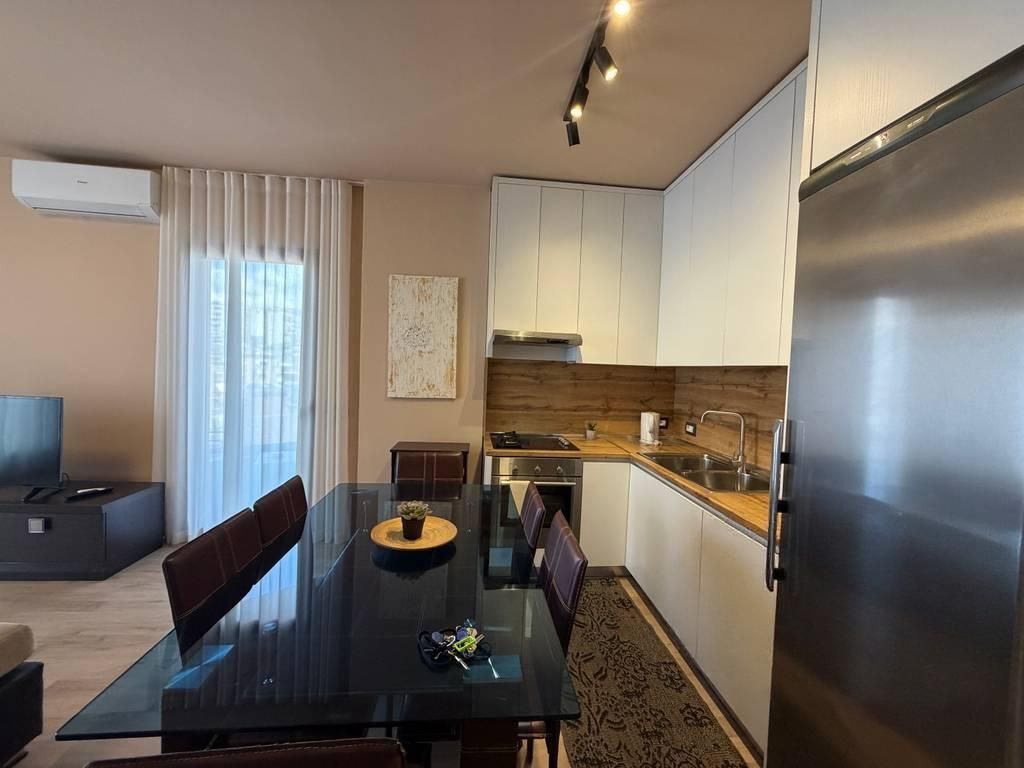 Apartament komod 1+1 me qira!