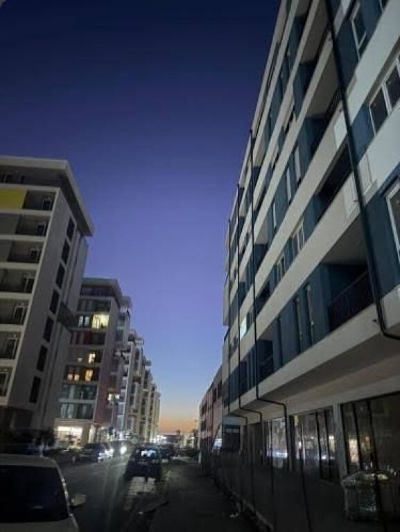 Shitet apartament 2+1 tek Univers City!