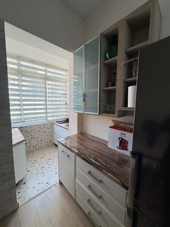 Qira, Apartament 2+1, Rruga e Barrikadave, Tiranë.