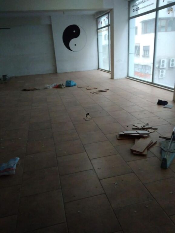UFFICIO IN AFFITTO 150 M2 ASTIR 70.000 LEKE FH-75728
