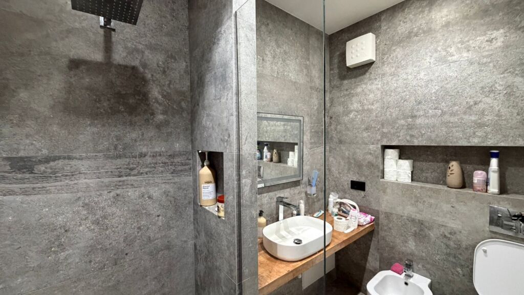 Apartament 1+1 per shitje ne Fresk !