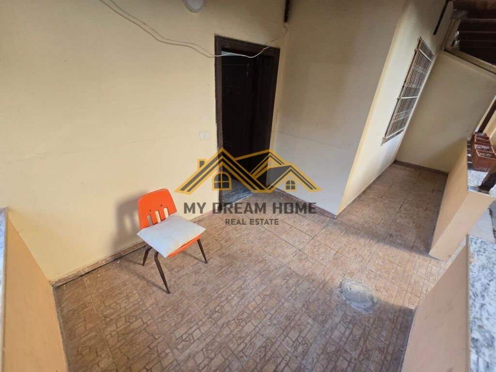 SHITET APARTAMENT 1+1 ME OBORR – SHKËMBI I KAVAJËS,VIJE E DYTE ME DETIN