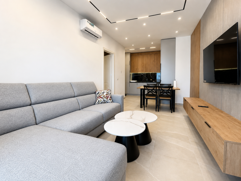 Vendesi in vendita 1+1 arredato con balcone a Qerret, Kavajë