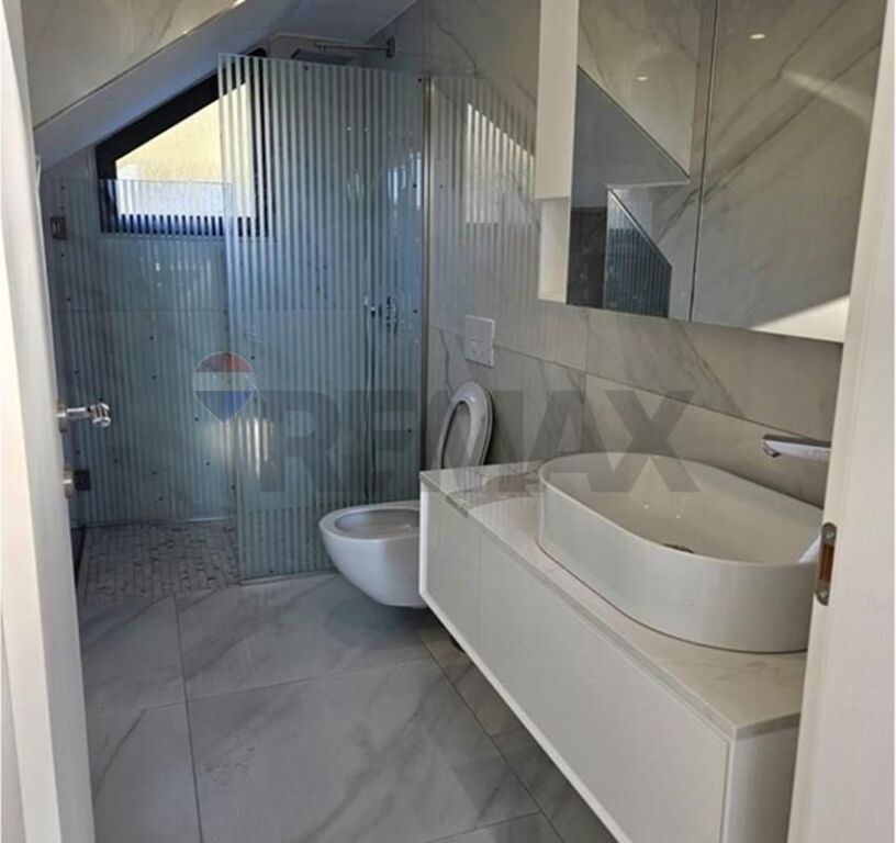 Dupleks - Për Shitje - Rradhime, Vlorë