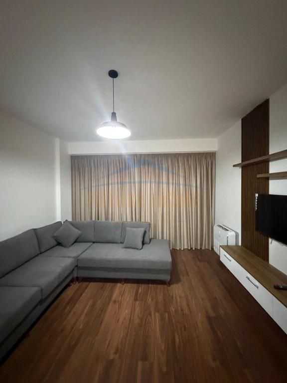 Jap apartament me qera te urban gate