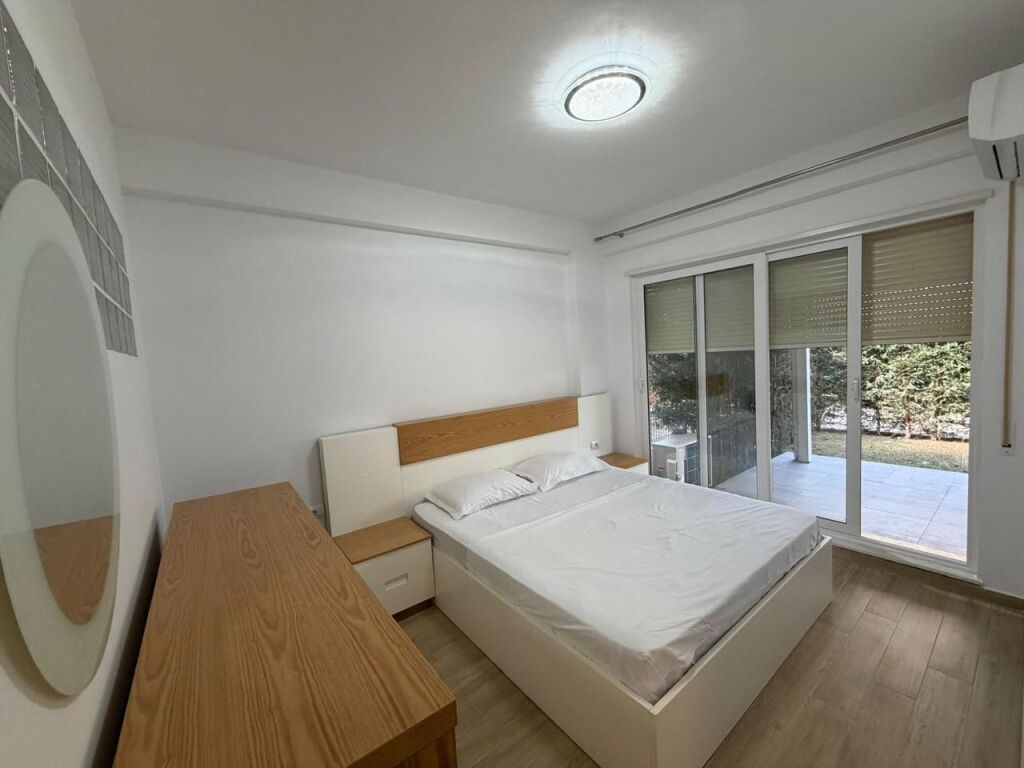 Shitet Apartament 2+1 ne Gjire te lalzit  / Tek Lura3