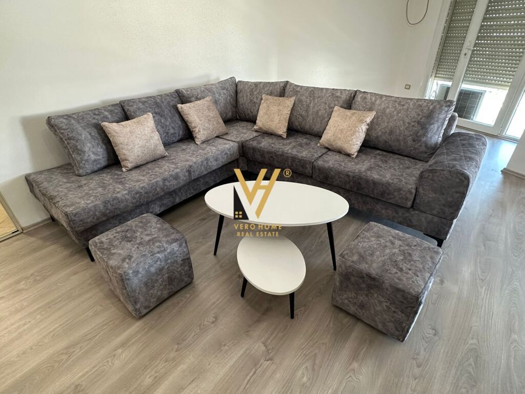 JEPET APARTAMENT 3+1 ME QERA NE ASTIR 830 EURO