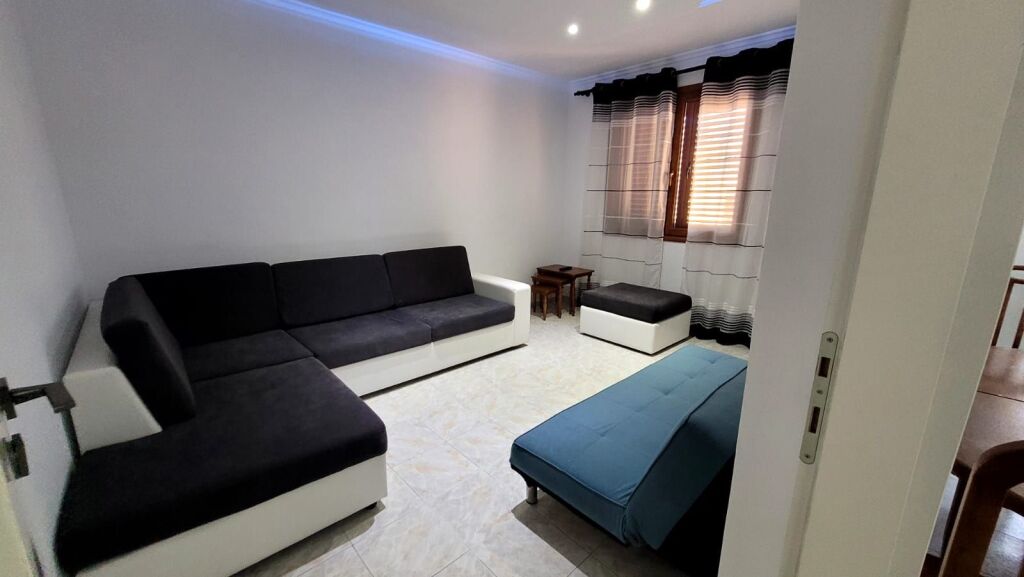 For rent 2+1 in Medrese