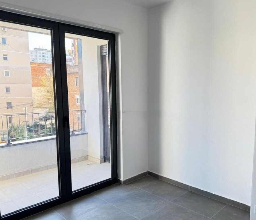 Jepen per qira apartament – Rruga Karl Gega, Tiranë Kompleksi LURA