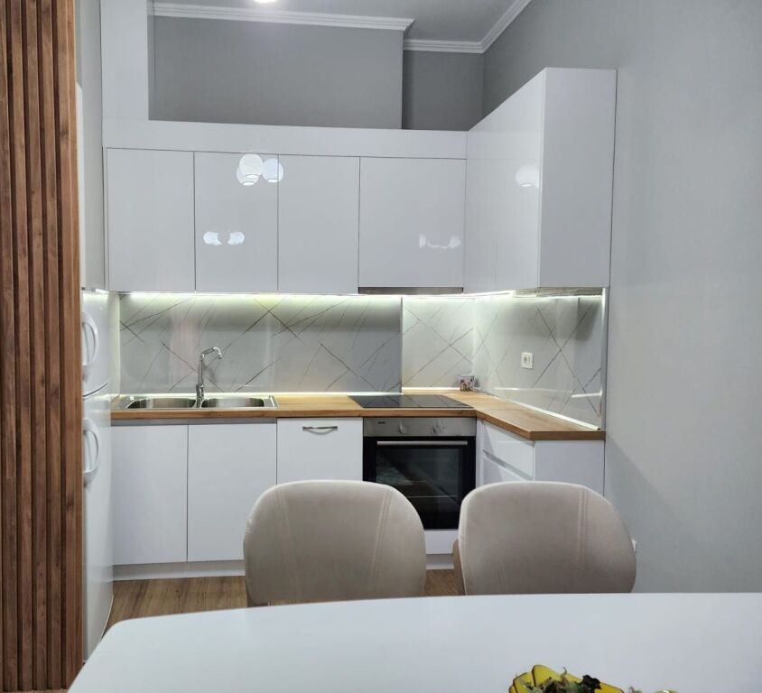 🏡 Jepet me Qira Apartament 1+1 tek Kompleksi Delijorgji