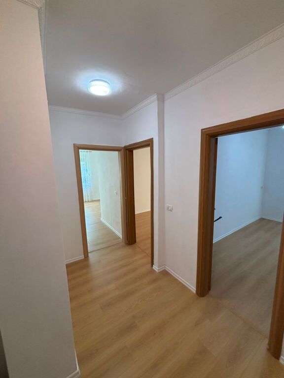 SHITET APARTAMENT 2+1 NË ZONEN E FRESKUT