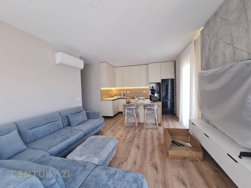 Luxurious apartment for rent 2+1+2 at Trio Tower – newly furnished, DON BOSKO.