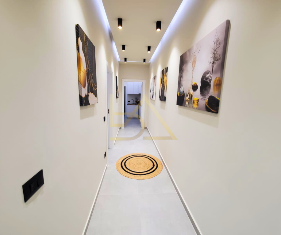 Shiten 3 Apartamente + 1 Zyrë – Durrës, Plazhi Iliria, Lagjja 13