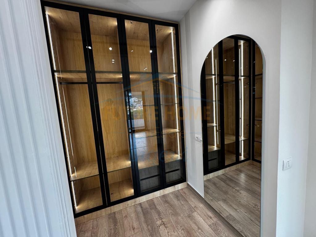 In vendita, Appartamento 2+1, Lago Secco, Tirana.