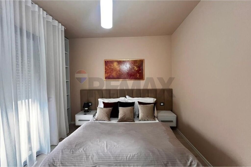 Apartament 1+1 me qera Mine Peza
