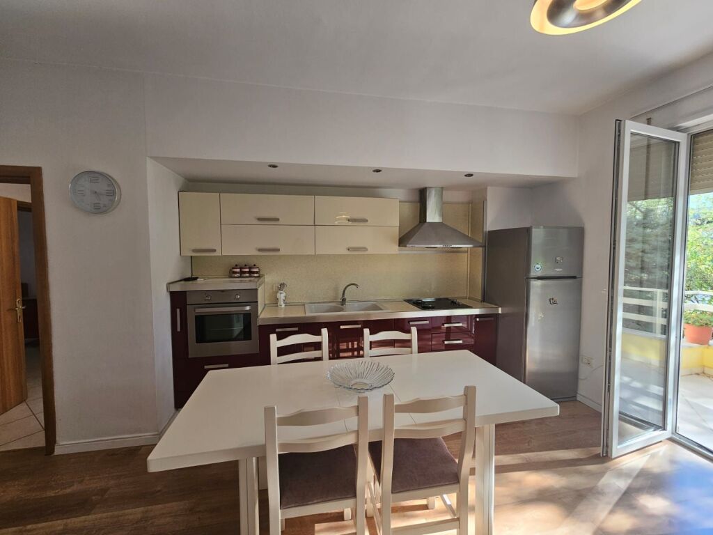 Apartament 2+1 per qira tek Kopshti Zoologjik!