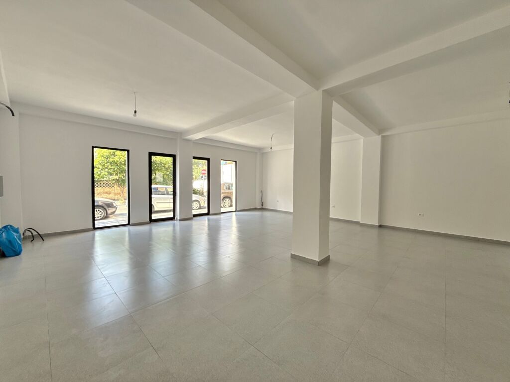 Business unit for sale Near 21 December