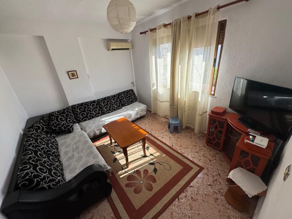 Apartament 1+1 ne Shitje pranë 21 Dhjetorit!!