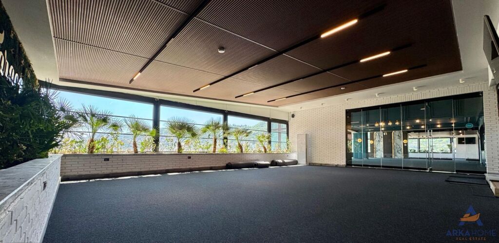 FOR SALE ROOFTOP/OFFICE 700M2 "NEAR AMERICAN HOSPITAL 3" 1,200,000 EURO.