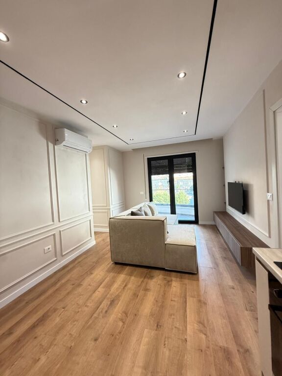 🏡 Apartament 1+1 me Ballkon për Qera – Komuna e Parisit