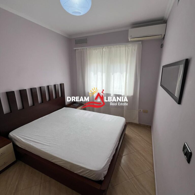 Jepet apartament 1+1 me qera ne Rrugen e Dibres prane Spitalit Amerikan (ID 42111582)