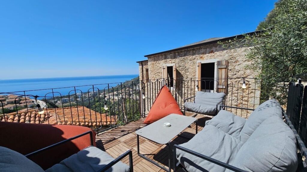 SHITET SHTËPI 2 KLATËSHE NË DHERMI,VLORË