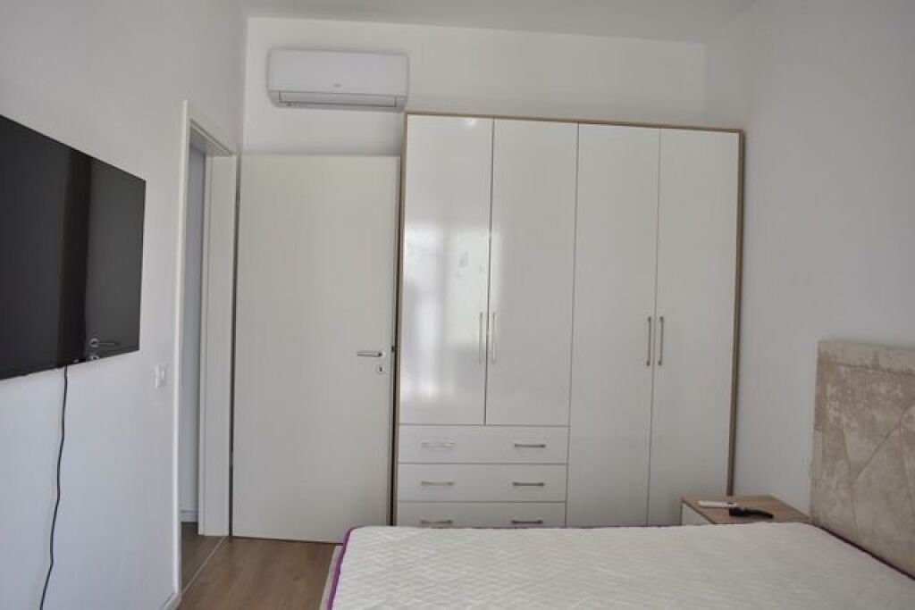 🏢Nella zona di Ali Demi, Rezidenca Kaimi affitta un appartamento, 1+1, arredato. 45.000 Leke
