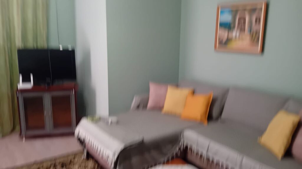 Qera | Apartament 2 + 1 | Shkoze | 380 €/muaj
