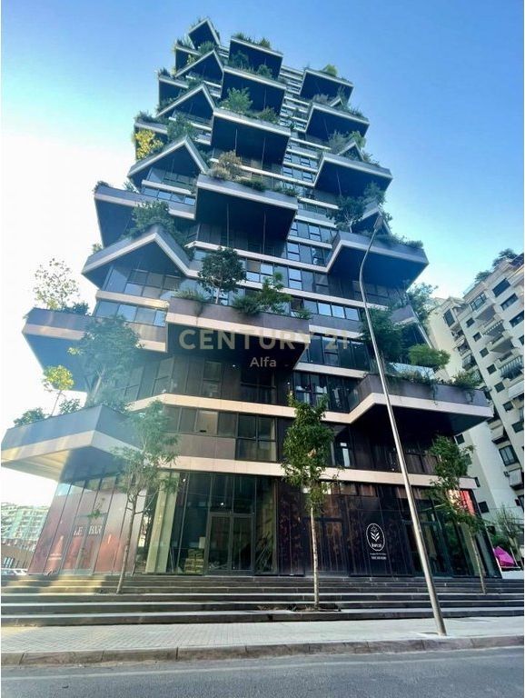 Ambient Premium në Vertical Forest Tirana – 169.31m² | Kati 1 | Fasade me Vizibilitet