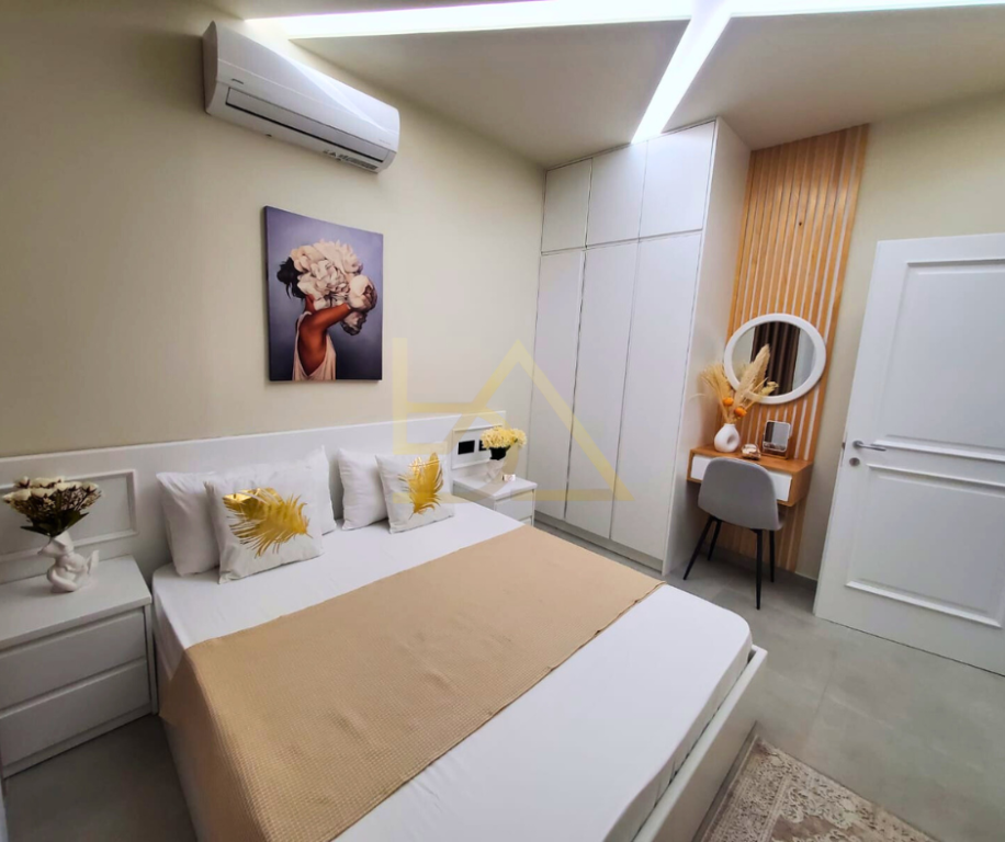 Shiten 3 Apartamente + 1 Zyrë – Durrës, Plazhi Iliria, Lagjja 13