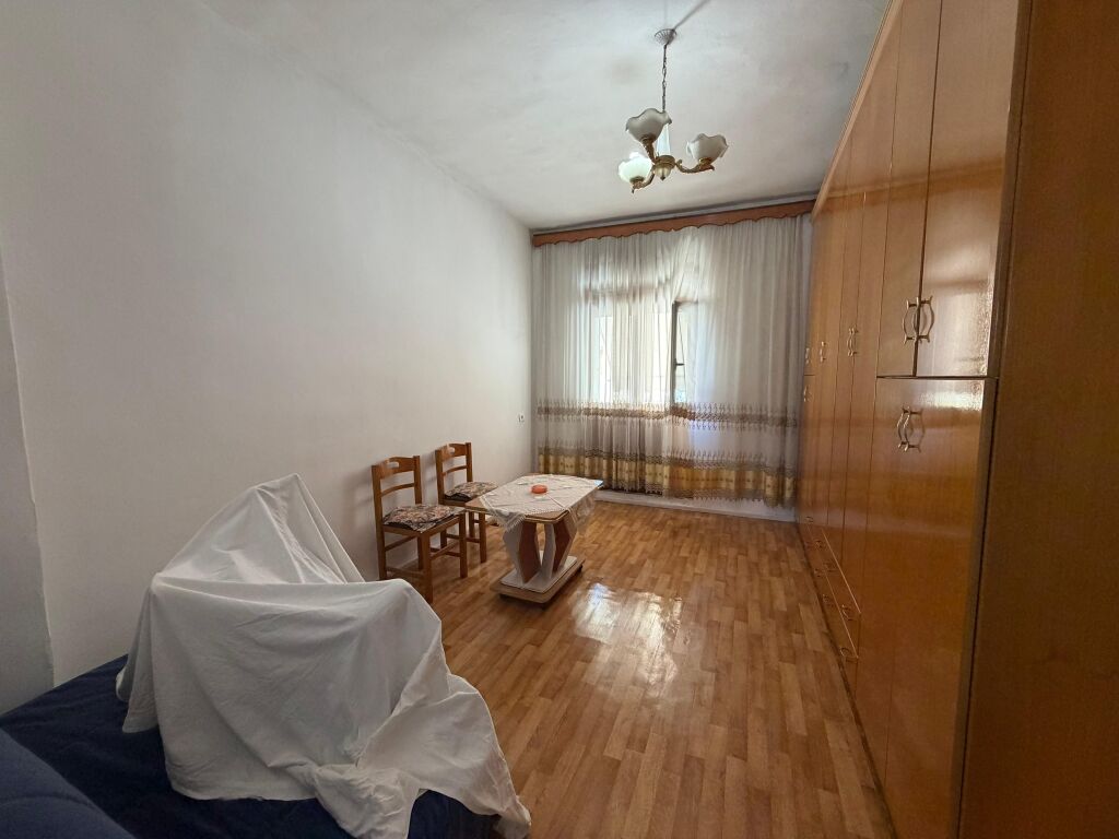 Apartment 1+1 for rent Flamuri Square Vlore