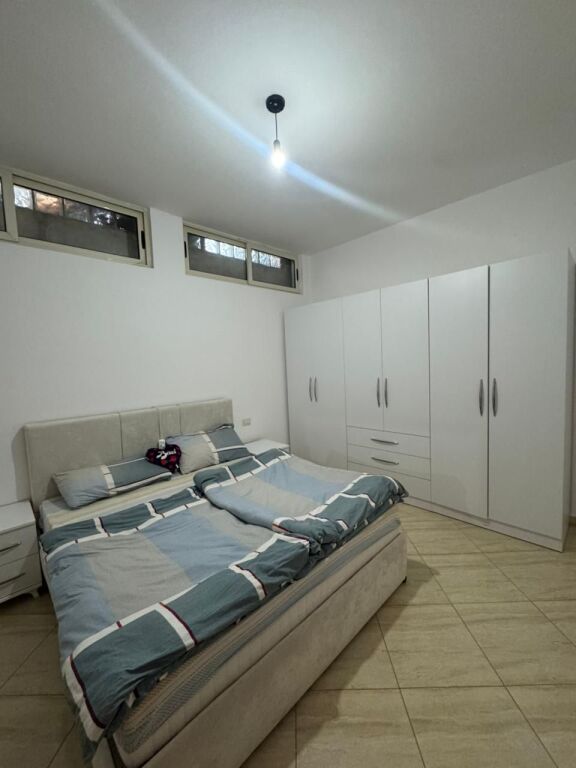 🏡✨ JEPET ME QERA Apartament 3+1 📍 Fresk💶 Çmimi: 400 Euro/muaj