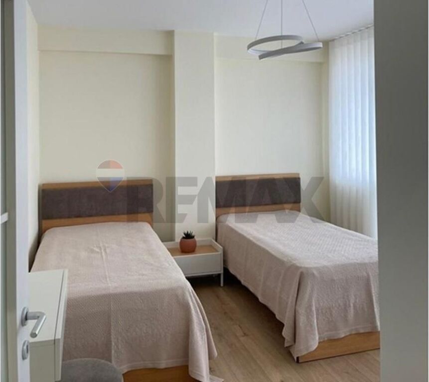 Apartament - Për Qira - Ambasada Amerikane, Tiranë
