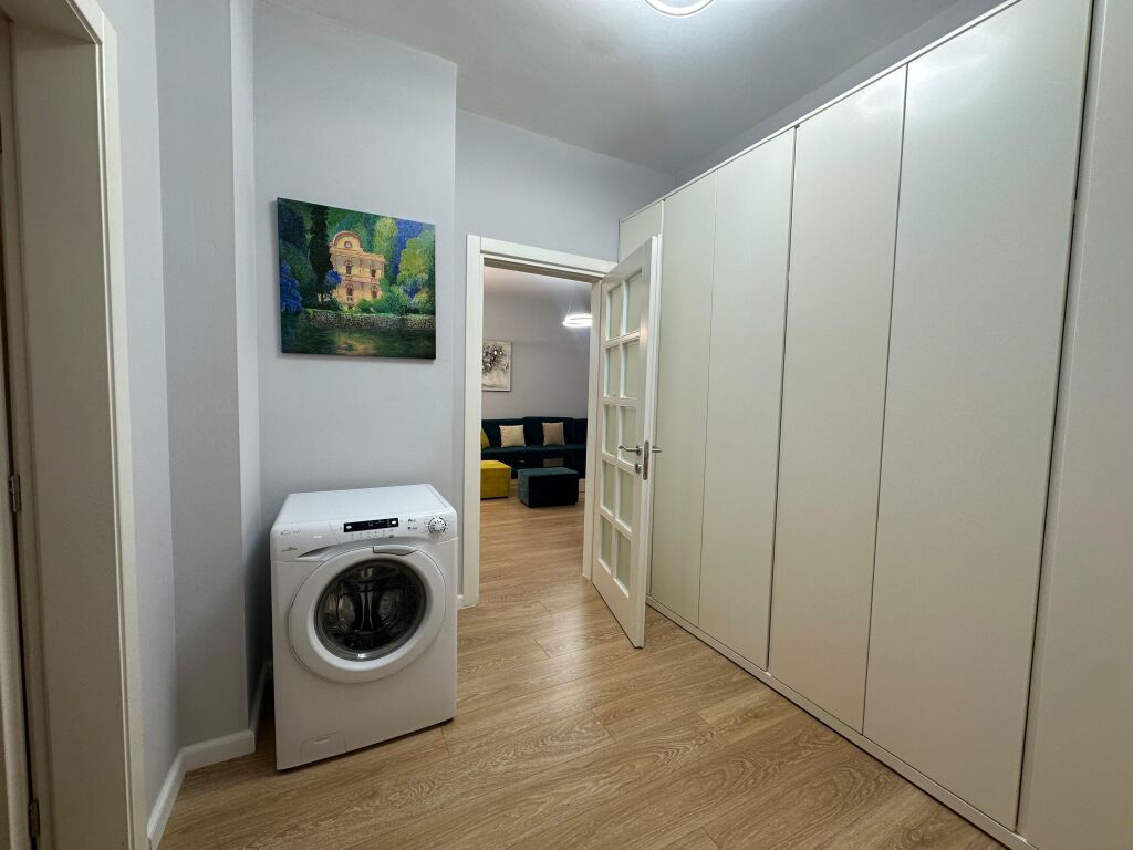 Qera Apartament 2+1+2+Parkim,Perballe Lake View.
