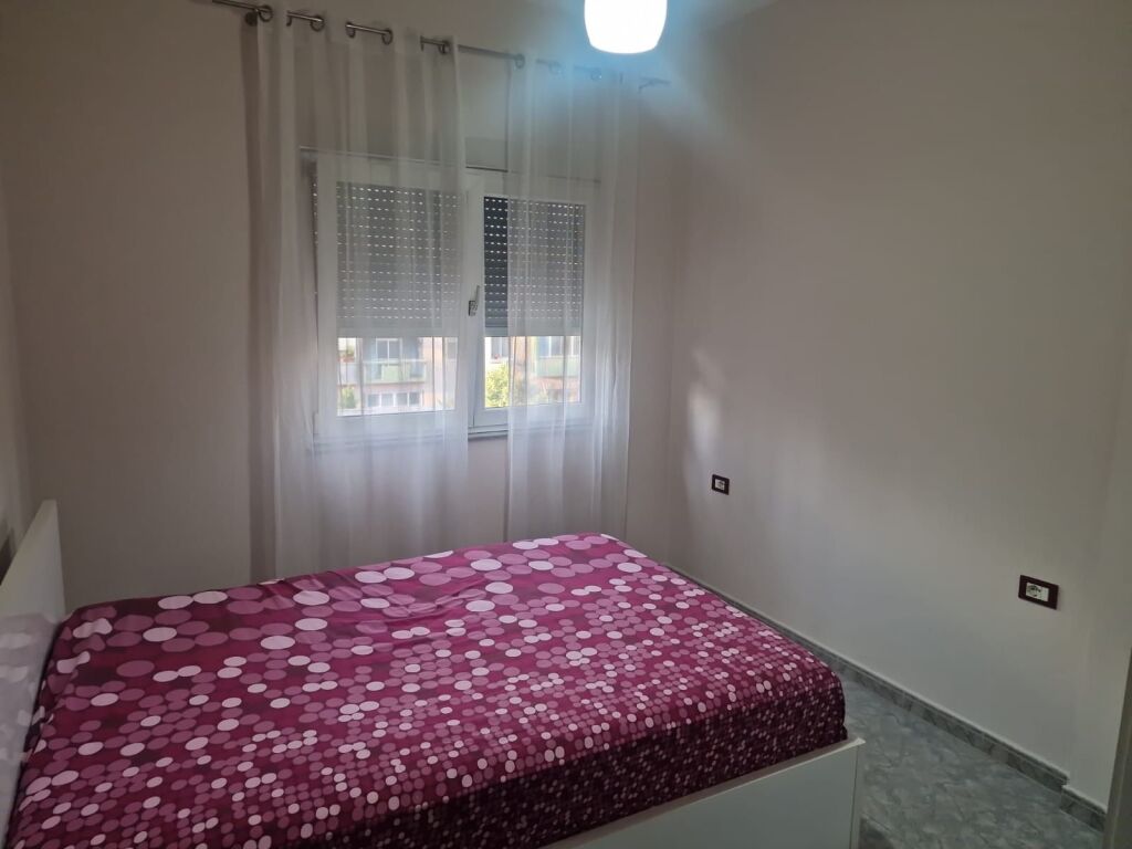 Appartamento 2+1 in affitto in Via Durazzo
