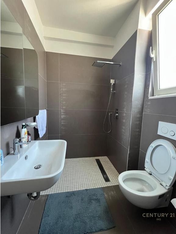 Apartment 2+1 for rent at 5 Maji Street