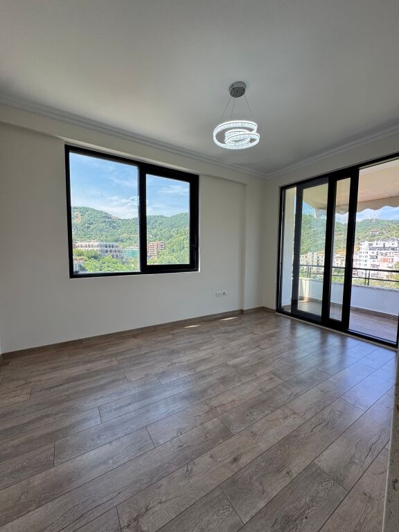 Appartamento 2+1 in vendita Lago Secco