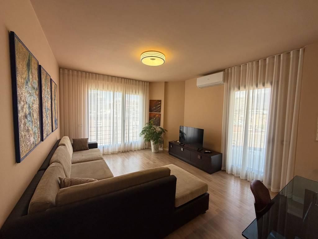 Apartament komod 1+1 me qira!