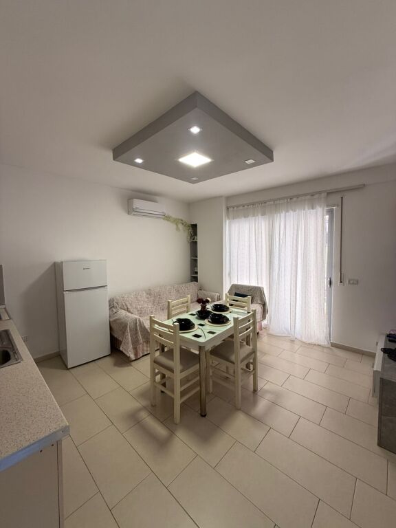 Apartament 1+1 me qera në Stacionin e Parë të Plazhit