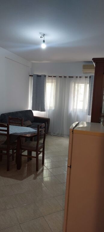 Apartament 1+1 me qira ne Vasil Shanto