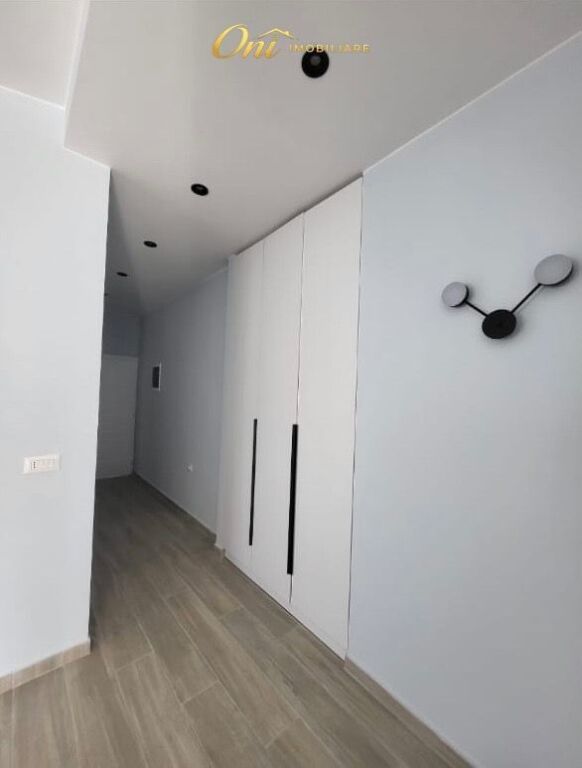 JEPET APARTAMENT ME QERA 1+1 ISH PARKU I AUTOBUSAVE