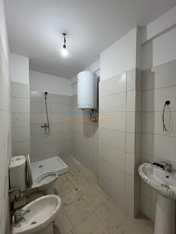 Qera,Apartament 2+1+2, Rruga 5 Maj, Tirane