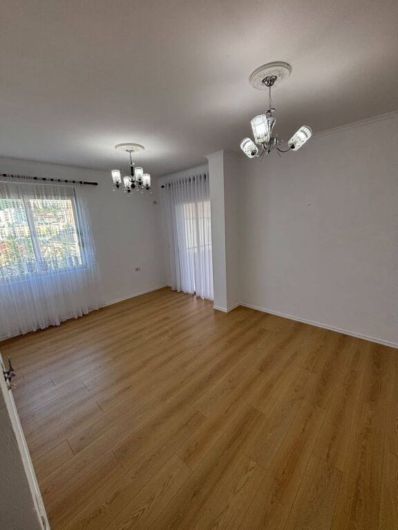 Apartament Ne Shitje 2+1 ne Fresk (ID B120869) Tirane