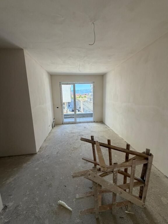 🏡 Shitet Apartament 2+1  📍 Tek Univers City