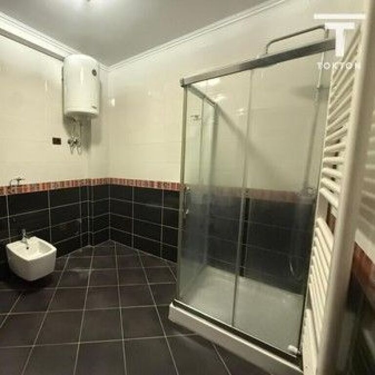 SHITET APARTAMENT 2+1+2, RRUGA E KOSOVARËVE, TIRANË