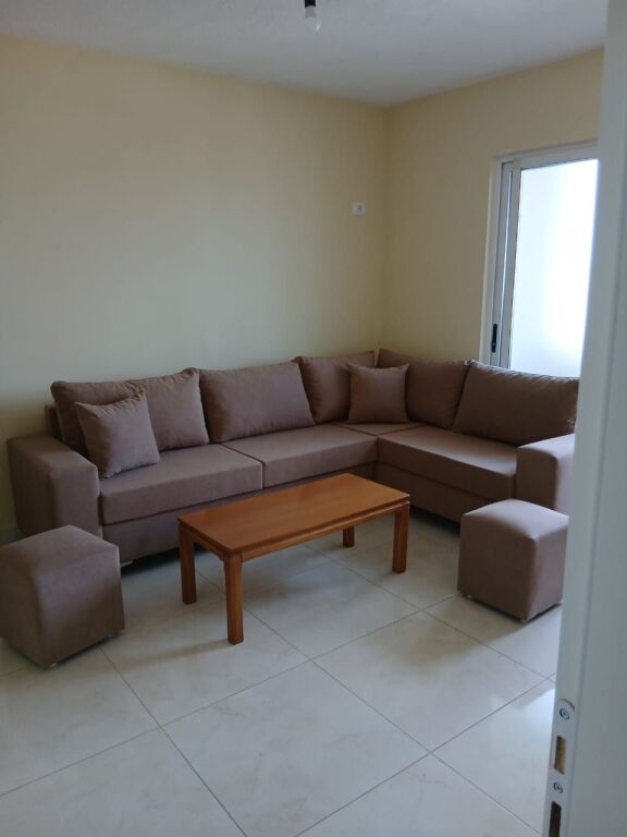 Apartament 1+1 me qira – Medrese !