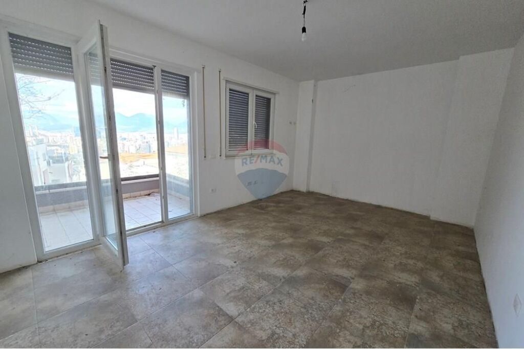 Duplex for sale at the Botanical Garden